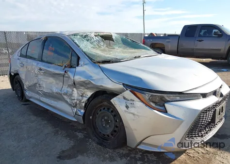 2021 Toyota Corolla Le z USA, uszkodzony, nr VIN JTDEPMAE9MJ142298